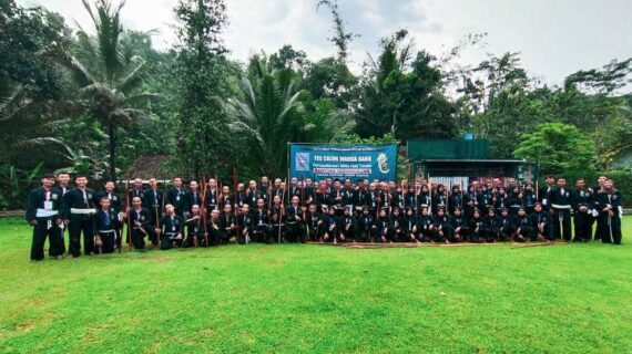Bukan Hujan, Ini Hanya Embun!
