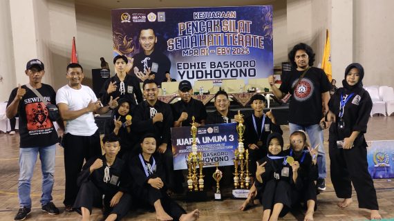 Kontingen PSHT Cabang Pacitan Raih Juara Umum III di Kejuaraan Pencak Silat MPR RI – EBY 2025